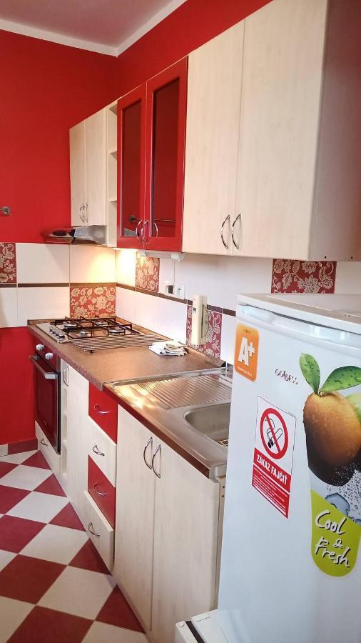 Wolf Apartman Pokojne Ubytovanie V Povazskej Bystrici Ticha Lokalita S Parkovanim Vsade Blizko Vhodne Pre Pracovne Cesty Turistiku Aj Oddych Plne Vybavena Kuchyna Поважска-Бистрица Экстерьер фото